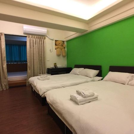 Love Feng Jia Apartment Hotel Taichung Luaran gambar