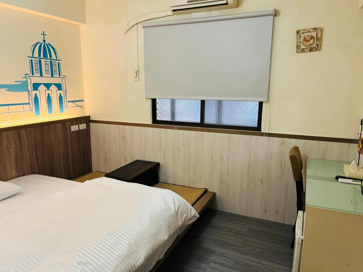 Love Feng Jia Apartment Hotel Taichung Luaran gambar