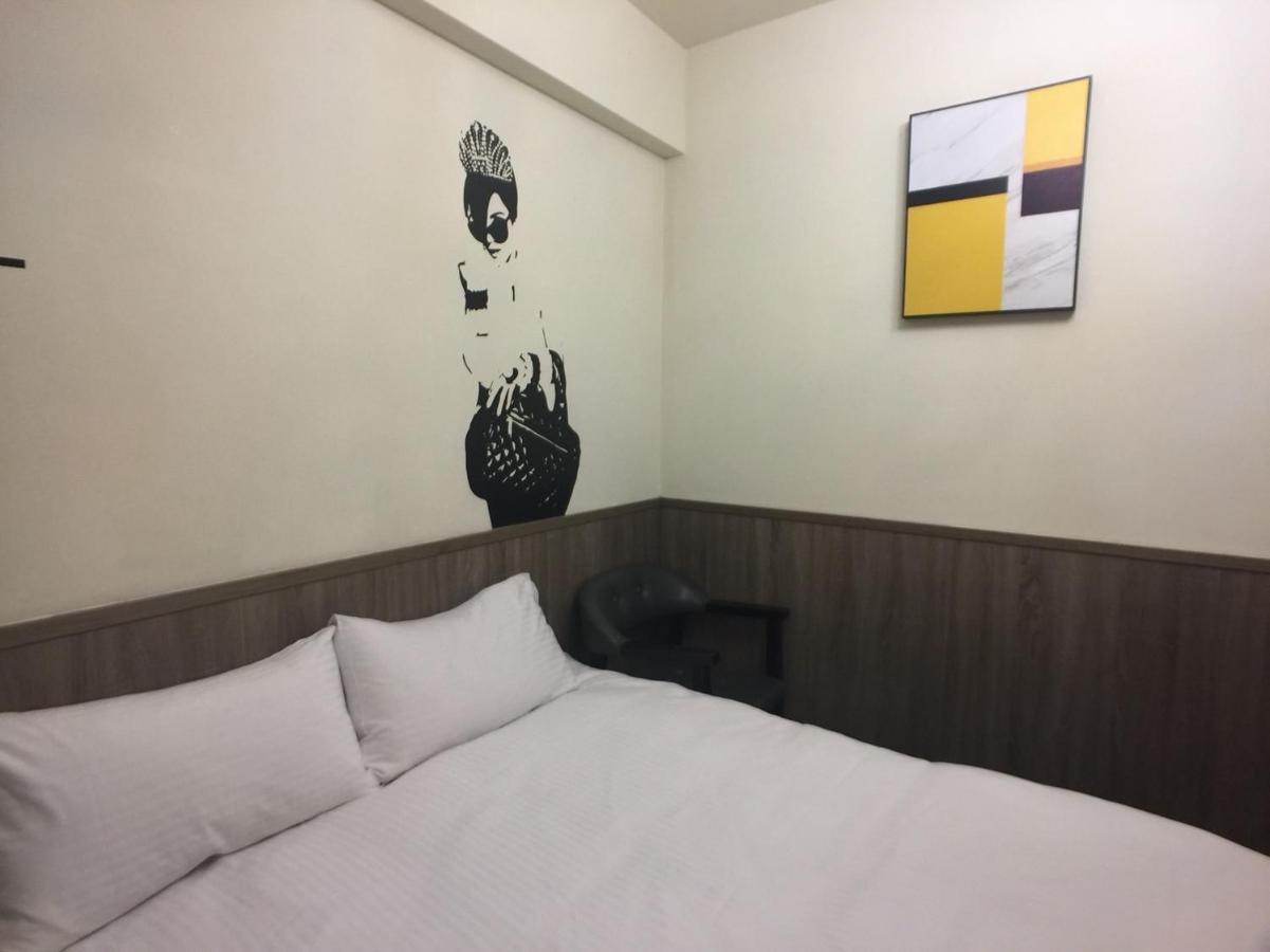 Love Feng Jia Apartment Hotel Taichung Luaran gambar