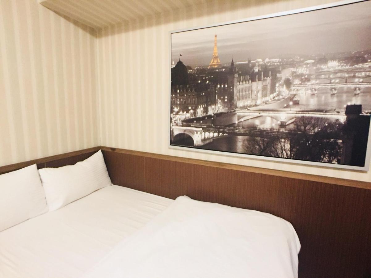 Love Feng Jia Apartment Hotel Taichung Luaran gambar