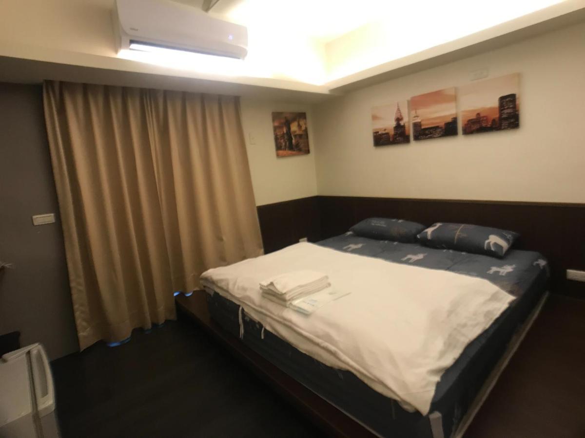 Love Feng Jia Apartment Hotel Taichung Luaran gambar