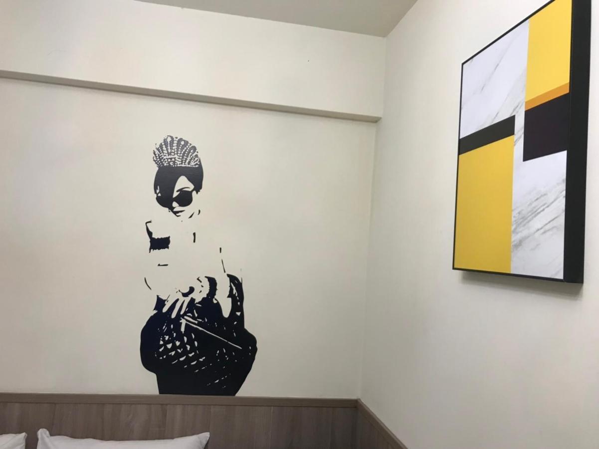 Love Feng Jia Apartment Hotel Taichung Luaran gambar