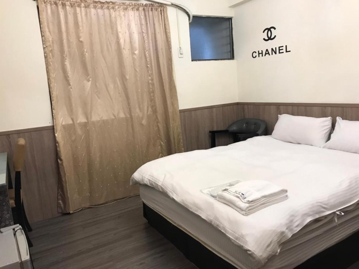 Love Feng Jia Apartment Hotel Taichung Luaran gambar